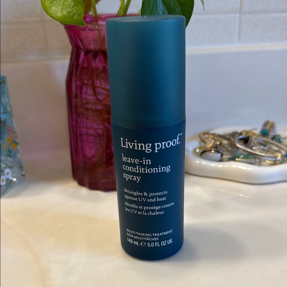 Living Proof leave in conditioning spray
